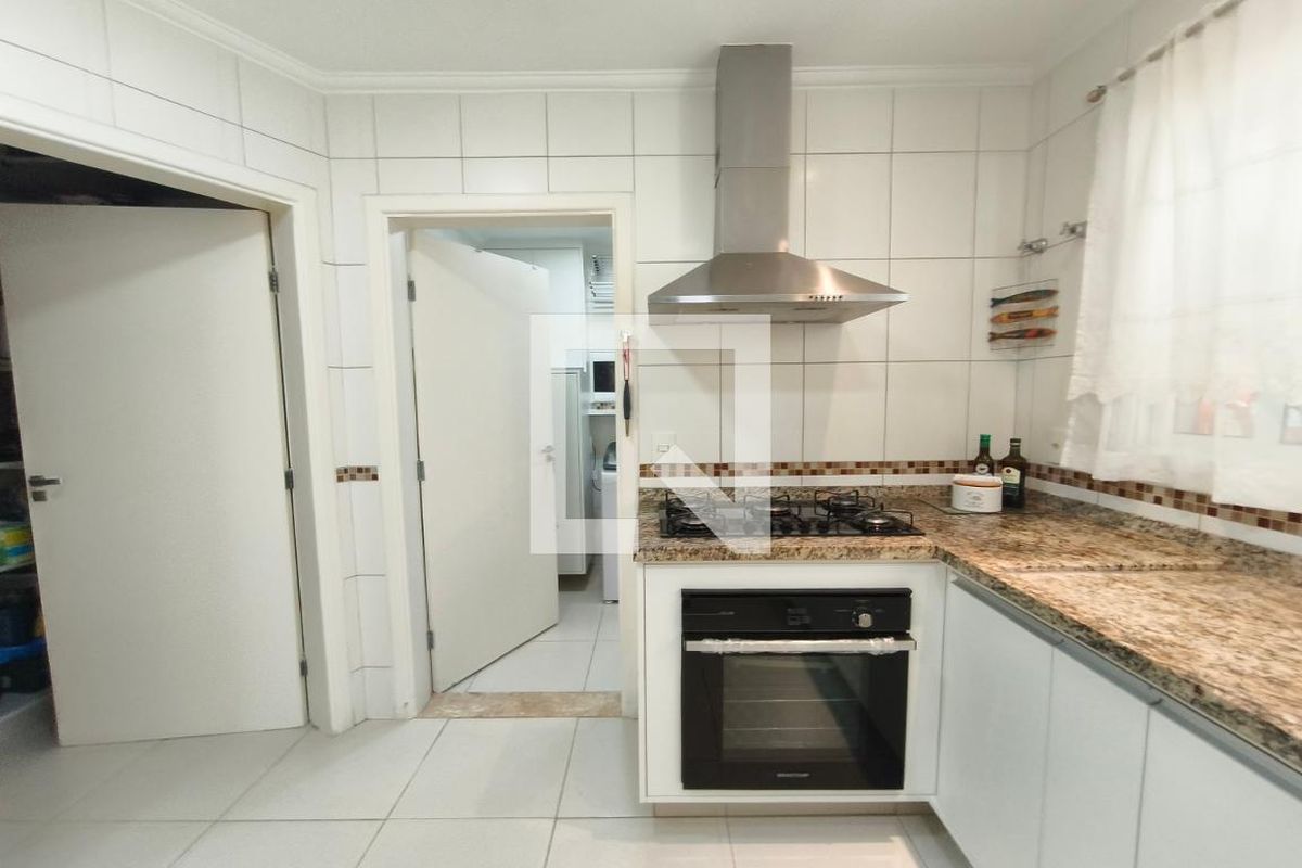 Casa à Venda - Swiss Park, 3 Quartos,  217 m2 em , Campinas - sp | SoloBR