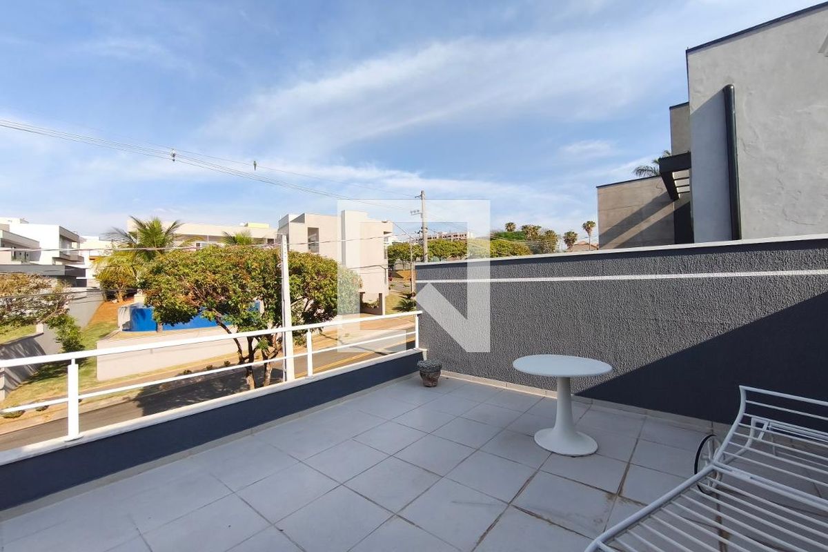 Casa à Venda - Swiss Park, 3 Quartos,  217 m2 em , Campinas - sp | SoloBR