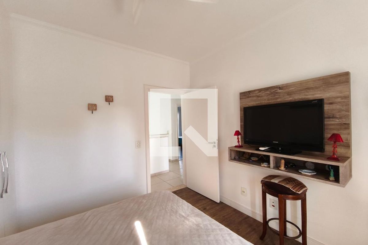 Casa à Venda - Swiss Park, 3 Quartos,  217 m2 em , Campinas - sp | SoloBR