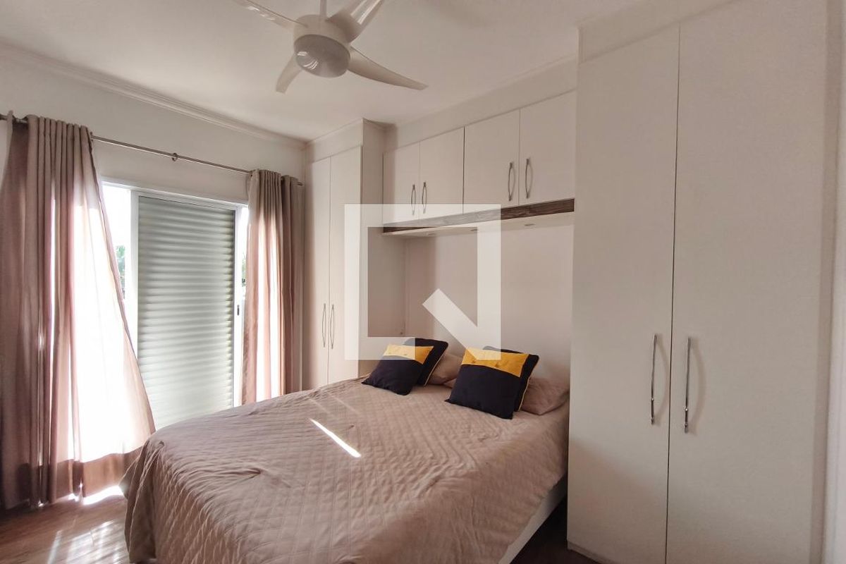 Casa à Venda - Swiss Park, 3 Quartos,  217 m2 em , Campinas - sp | SoloBR