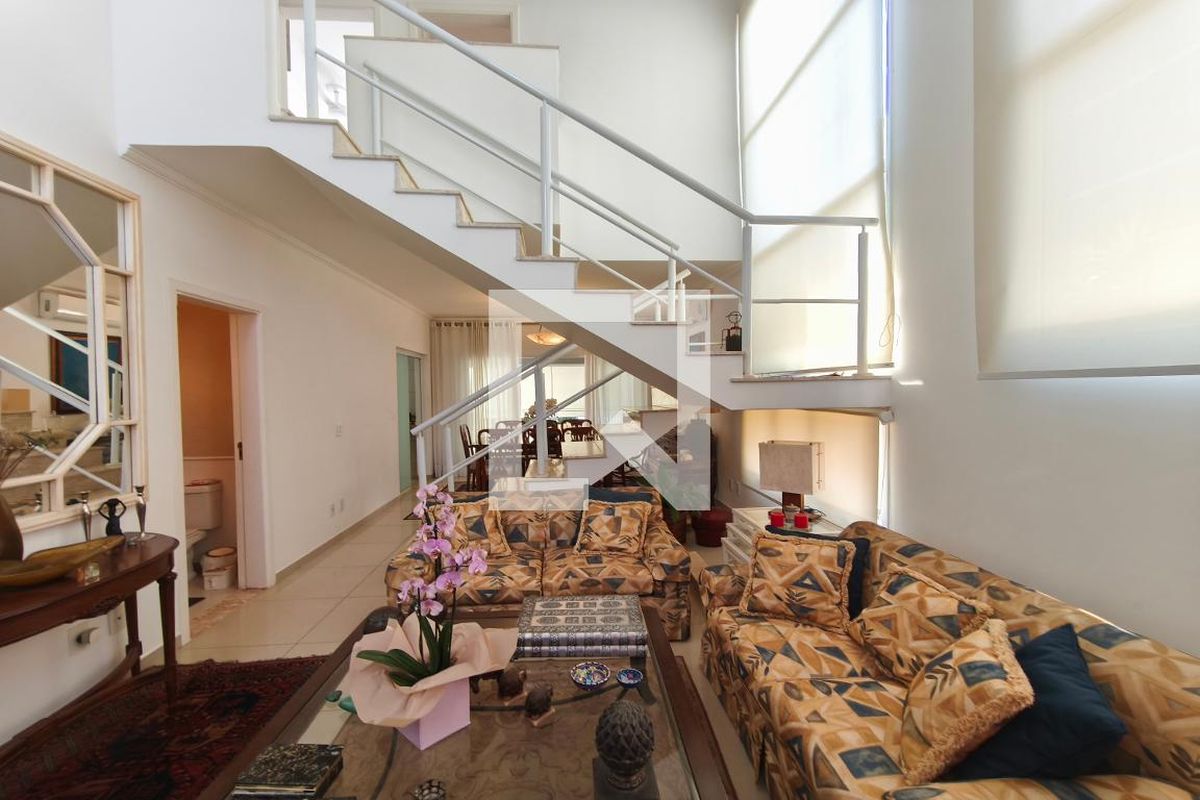 Casa à Venda - Swiss Park, 3 Quartos,  217 m2 em , Campinas - sp | SoloBR