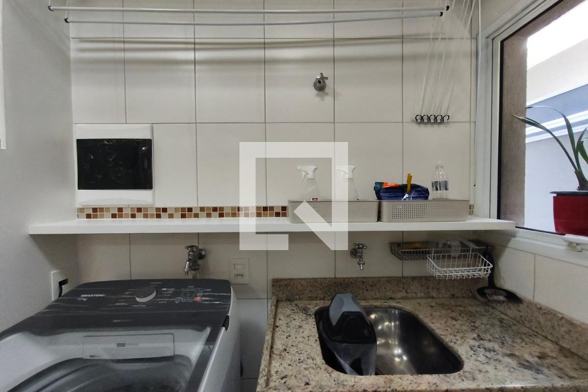 Casa à Venda - Swiss Park, 3 Quartos,  217 m2 em , Campinas - sp | SoloBR