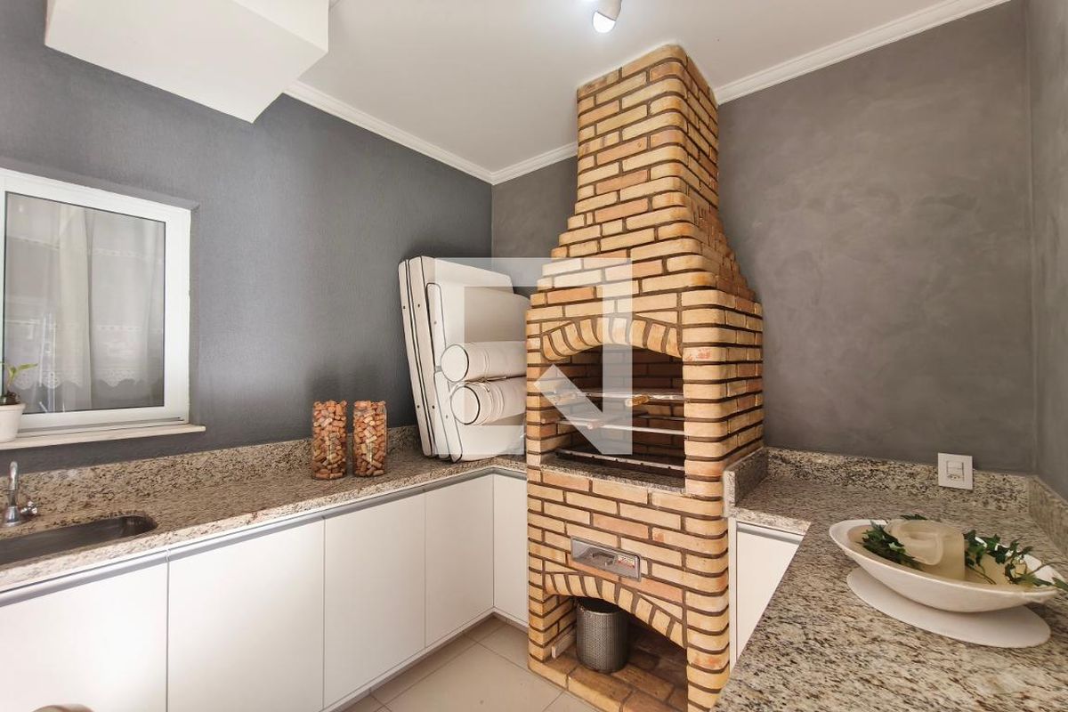 Casa à Venda - Swiss Park, 3 Quartos,  217 m2 em , Campinas - sp | SoloBR