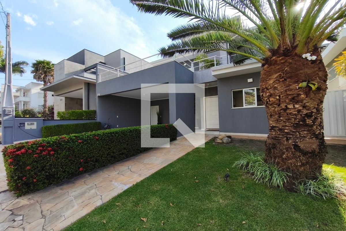 Casa à Venda - Swiss Park, 3 Quartos,  217 m2 em , Campinas - sp | SoloBR