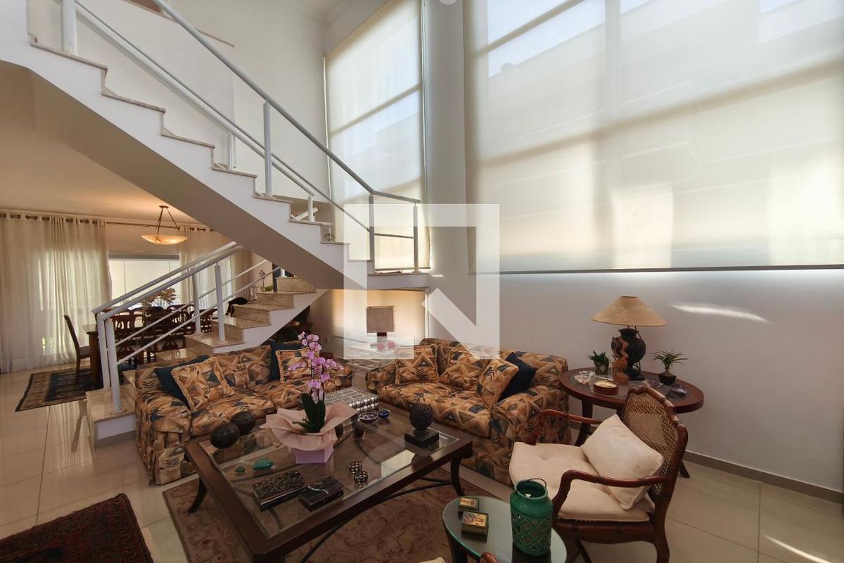 Casa à Venda - Swiss Park, 3 Quartos,  217 m2 em , Campinas - sp | SoloBR
