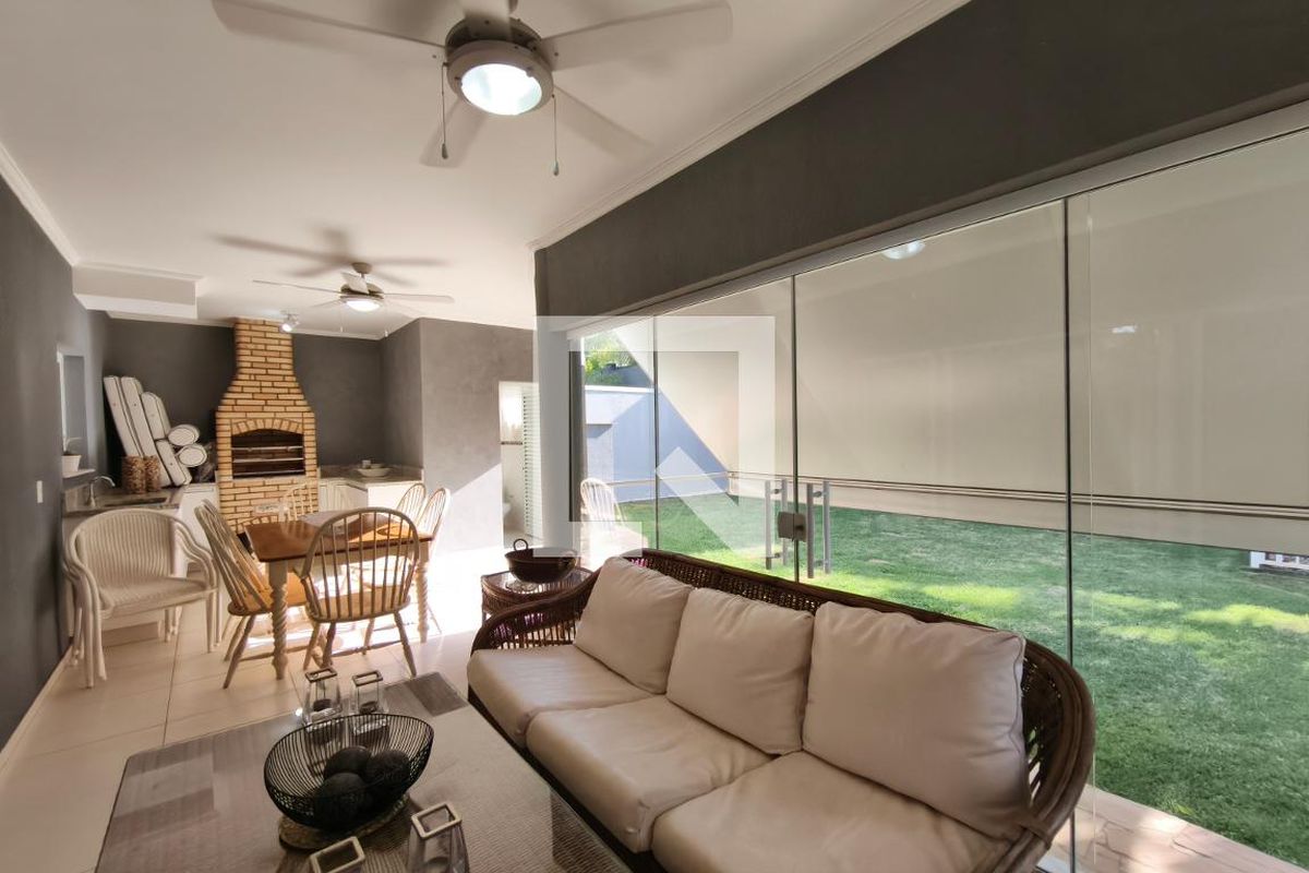 Casa à Venda - Swiss Park, 3 Quartos,  217 m2 em , Campinas - sp | SoloBR