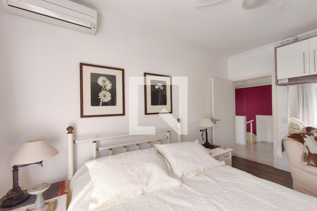 Casa à Venda - Swiss Park, 3 Quartos,  217 m2 em , Campinas - sp | SoloBR