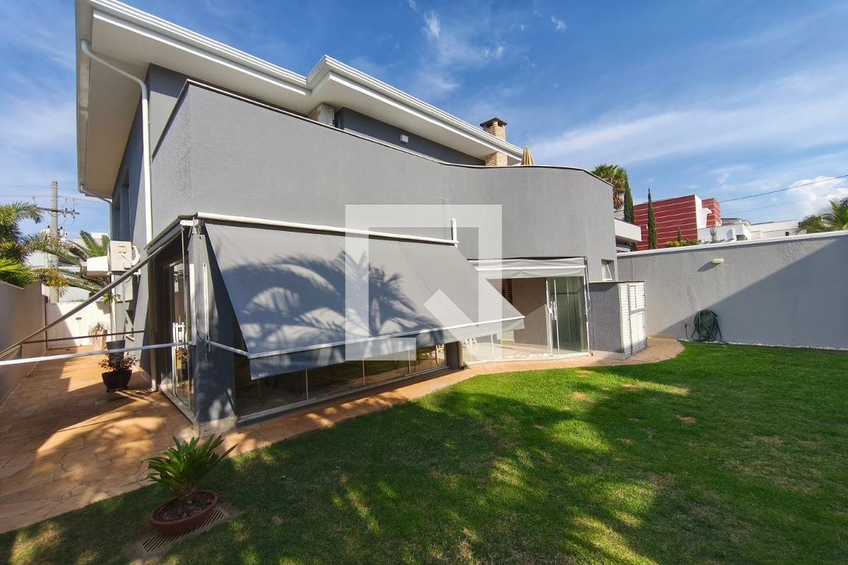 Casa à Venda - Swiss Park, 3 Quartos,  217 m2 em , Campinas - sp | SoloBR