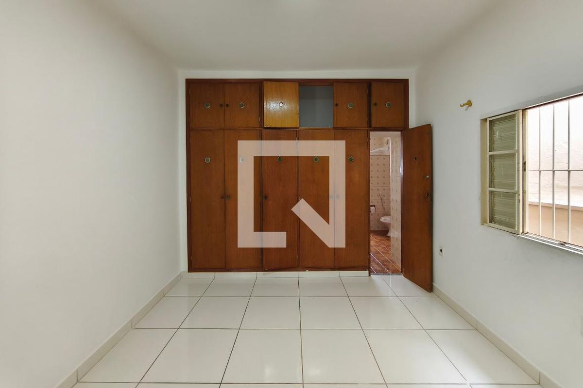 Casa à Venda - Parque Prado, 3 Quartos,  200 m2 em , Campinas - sp | SoloBR