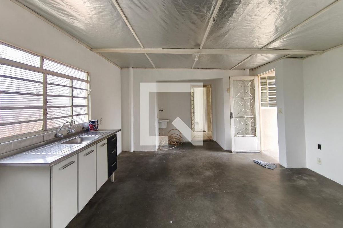 Casa à Venda - Parque Prado, 3 Quartos,  200 m2 em , Campinas - sp | SoloBR