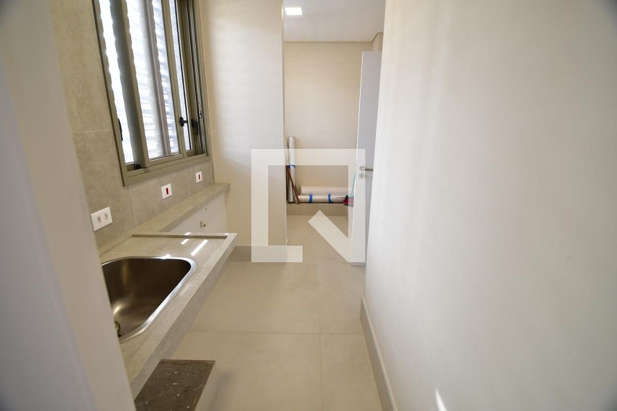 Apartamento à Venda - Cambuí, 3 Quartos,  257 m2 em , Campinas - sp | SoloBR