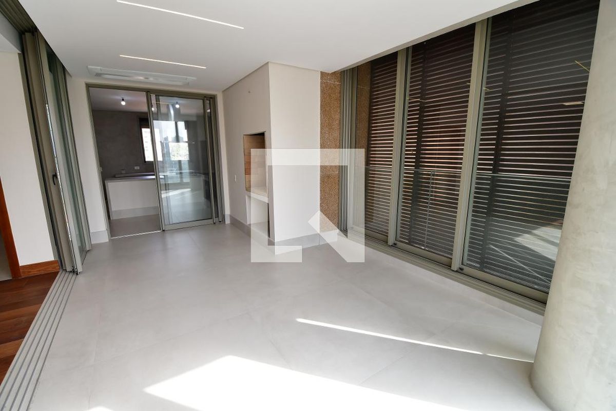 Apartamento à Venda - Cambuí, 3 Quartos,  257 m2 em , Campinas - sp | SoloBR