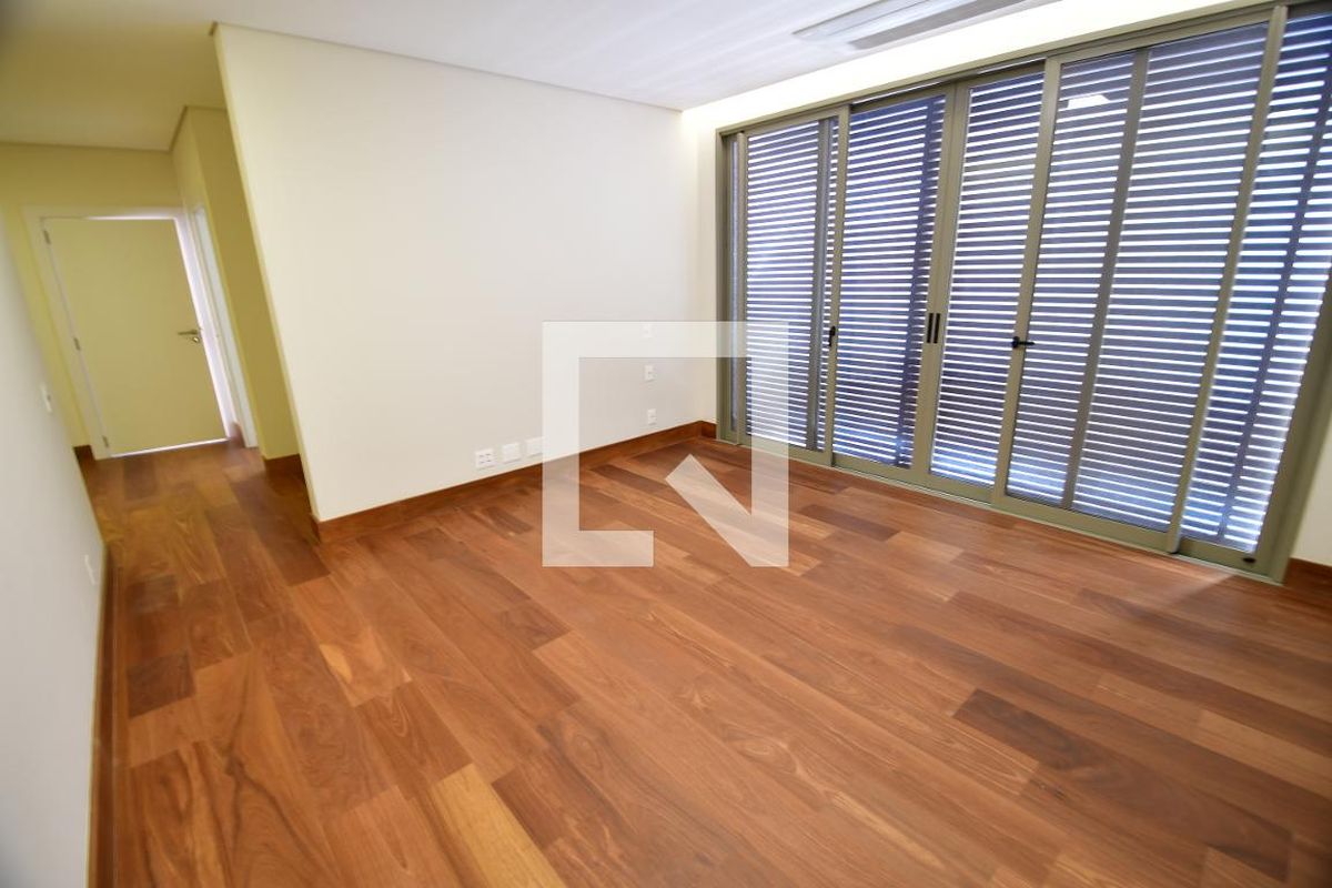 Apartamento à Venda - Cambuí, 3 Quartos,  257 m2 em , Campinas - sp | SoloBR