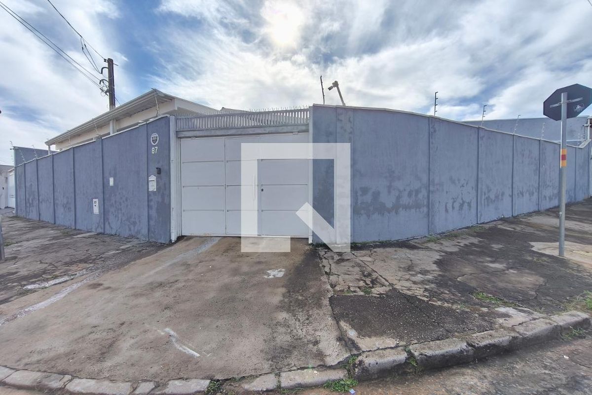 Casa à Venda - Parque Prado, 3 Quartos,  479 m2 em , Campinas - sp | SoloBR