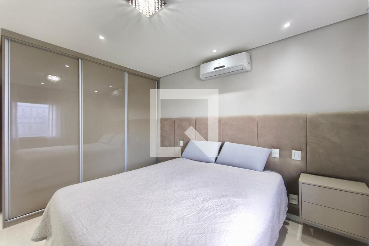 Casa à Venda - Parque Prado, 3 Quartos,  479 m2 em , Campinas - sp | SoloBR