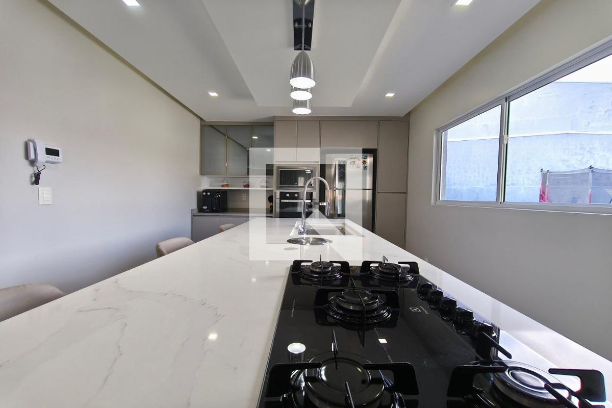 Casa à Venda - Parque Prado, 3 Quartos,  479 m2 em , Campinas - sp | SoloBR