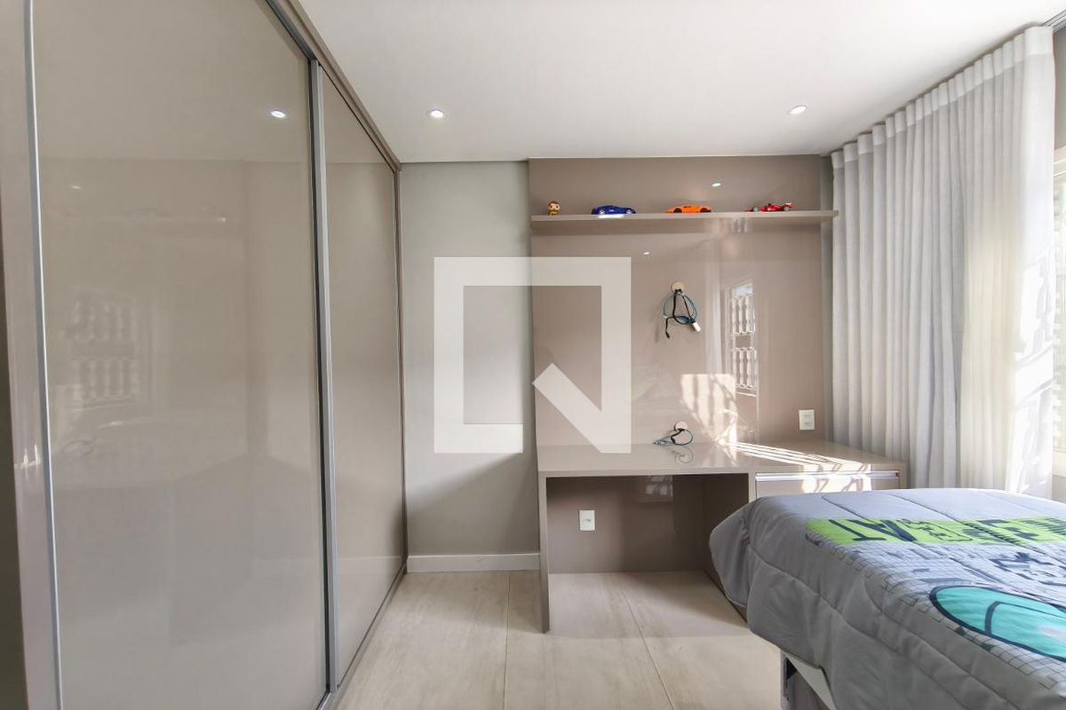 Casa à Venda - Parque Prado, 3 Quartos,  479 m2 em , Campinas - sp | SoloBR