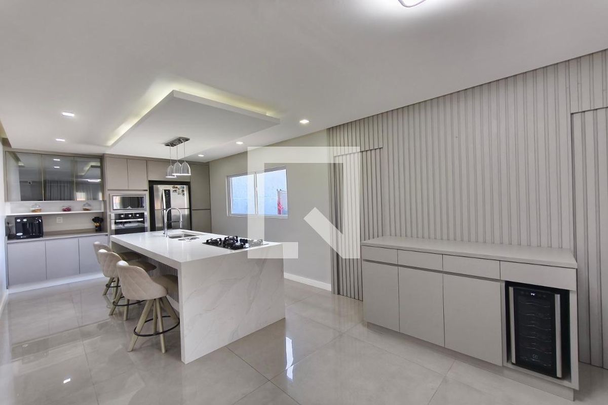 Casa à Venda - Parque Prado, 3 Quartos,  479 m2 em , Campinas - sp | SoloBR