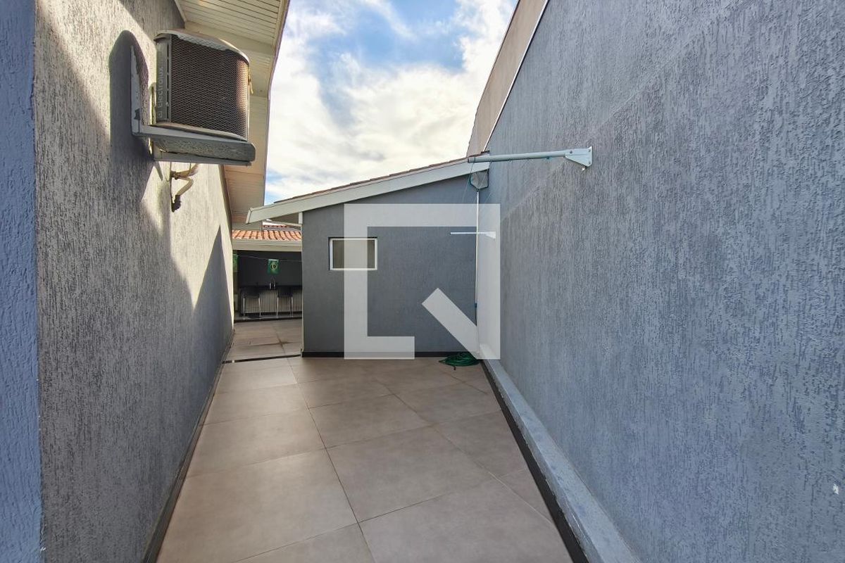 Casa à Venda - Parque Prado, 3 Quartos,  479 m2 em , Campinas - sp | SoloBR