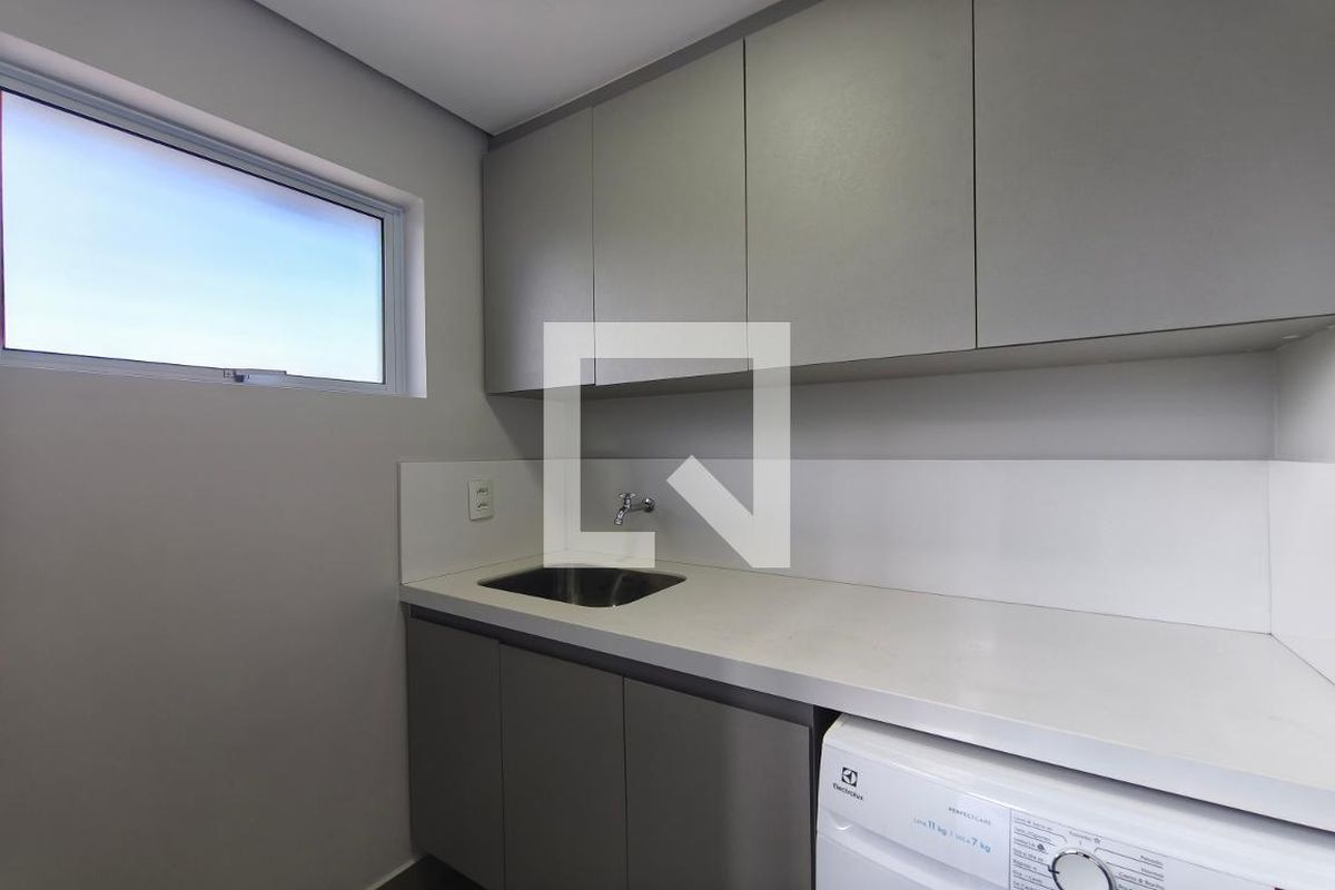 Casa à Venda - Parque Prado, 3 Quartos,  479 m2 em , Campinas - sp | SoloBR