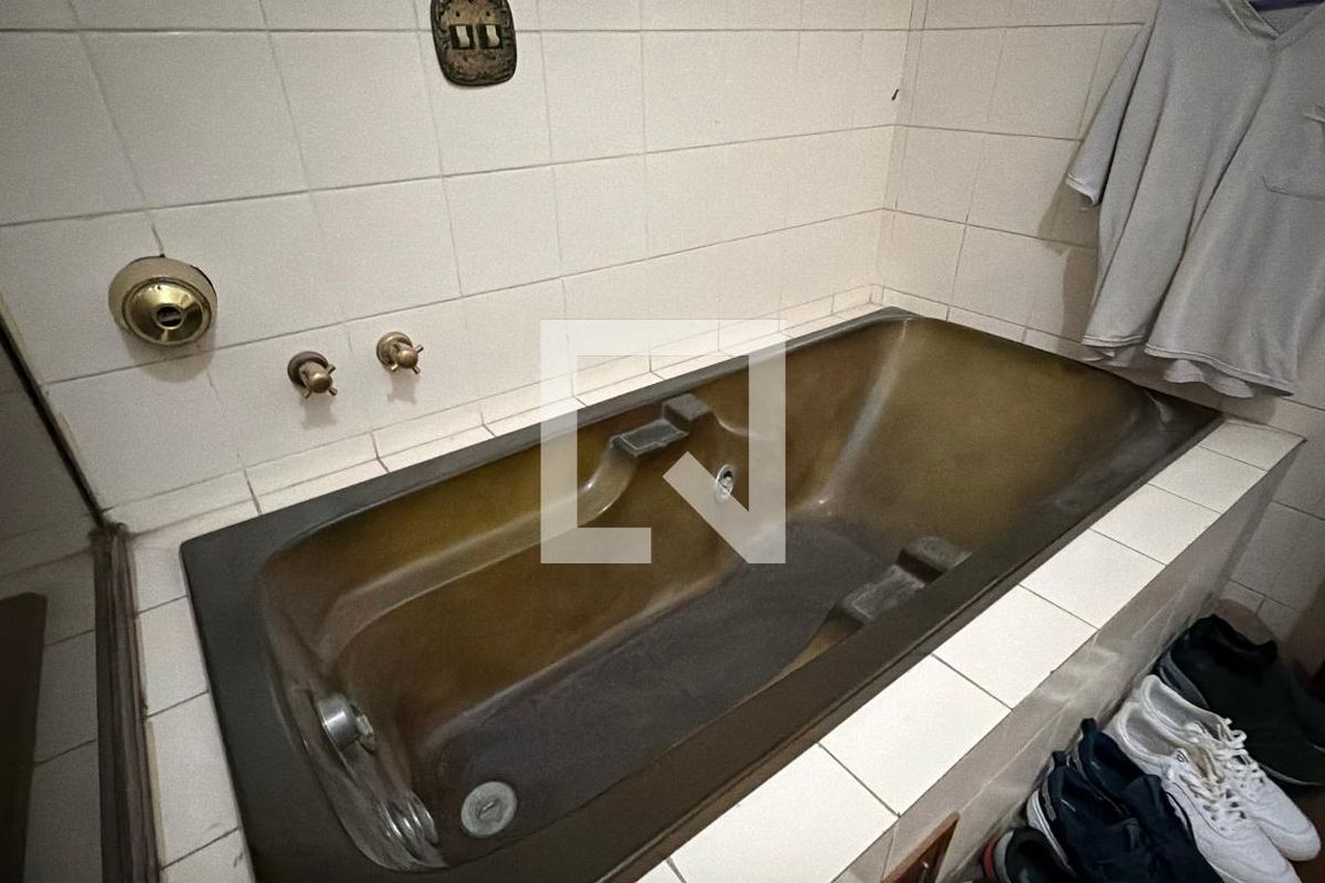 Casa, 5 quartos, 250 m² - Foto 16