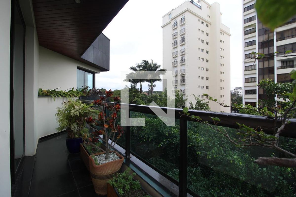Apartamento, 4 quartos, 242 m² - Foto 5