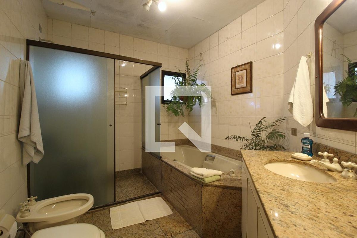 Apartamento, 4 quartos, 242 m² - Foto 37