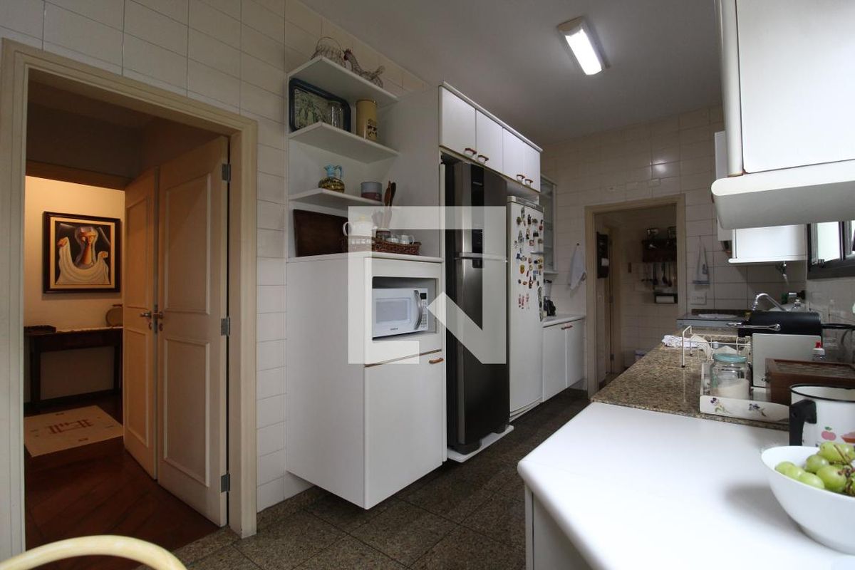 Apartamento, 4 quartos, 242 m² - Foto 44