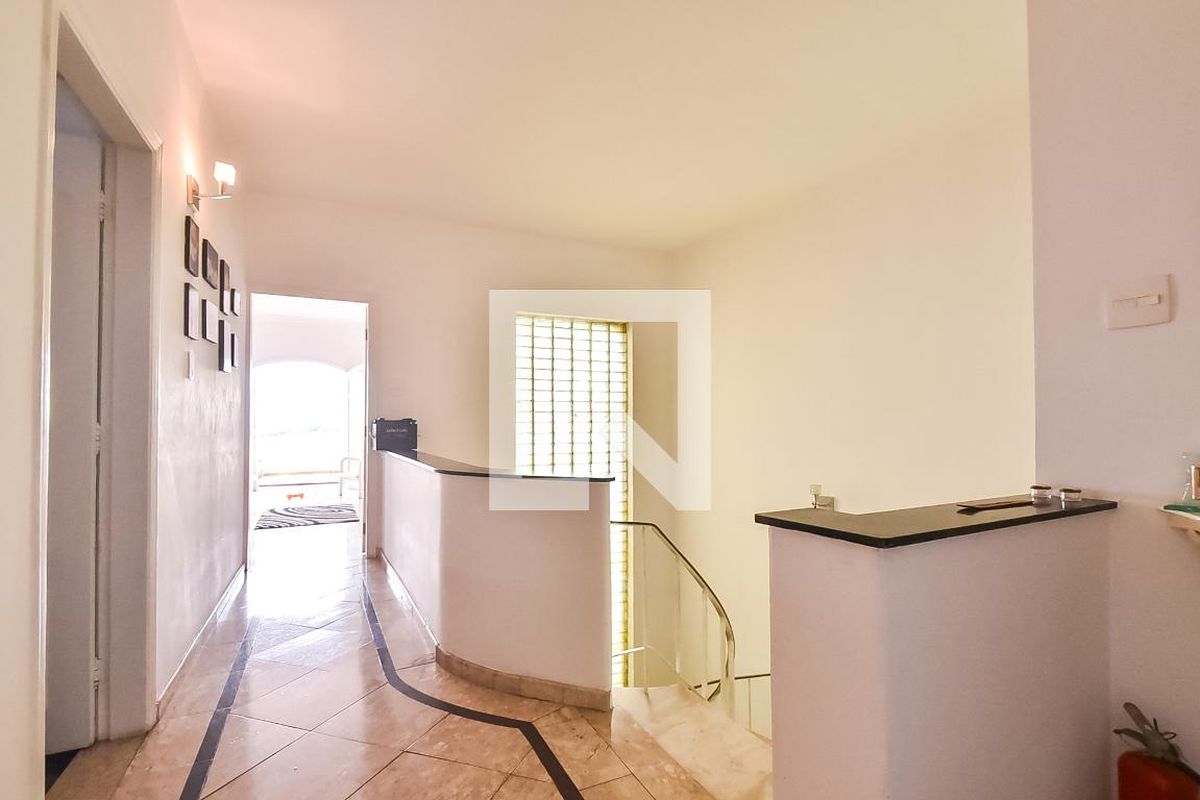 Casa, 3 quartos, 210 m² - Foto 45