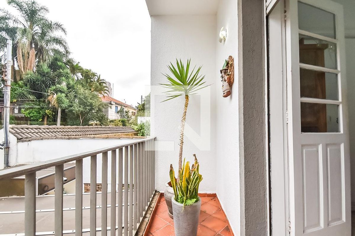 Casa, 3 quartos, 210 m² - Foto 24