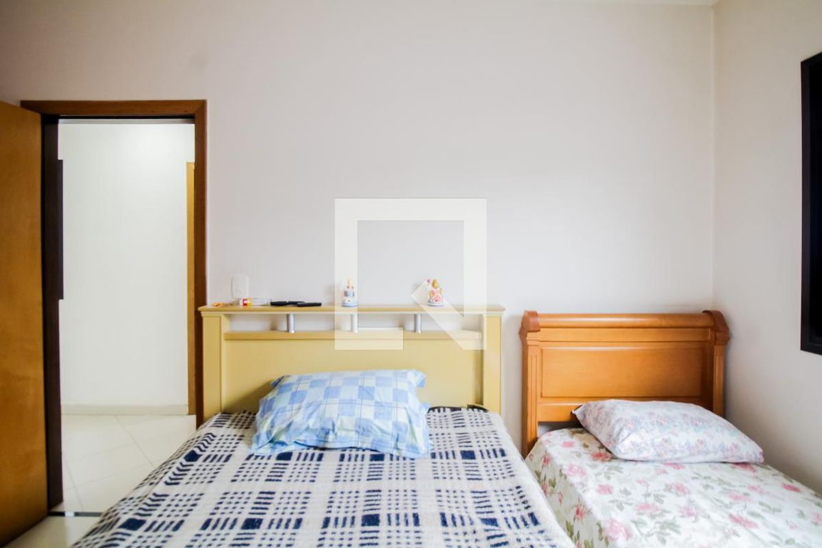 Casa, 4 quartos, 220 m² - Foto 66