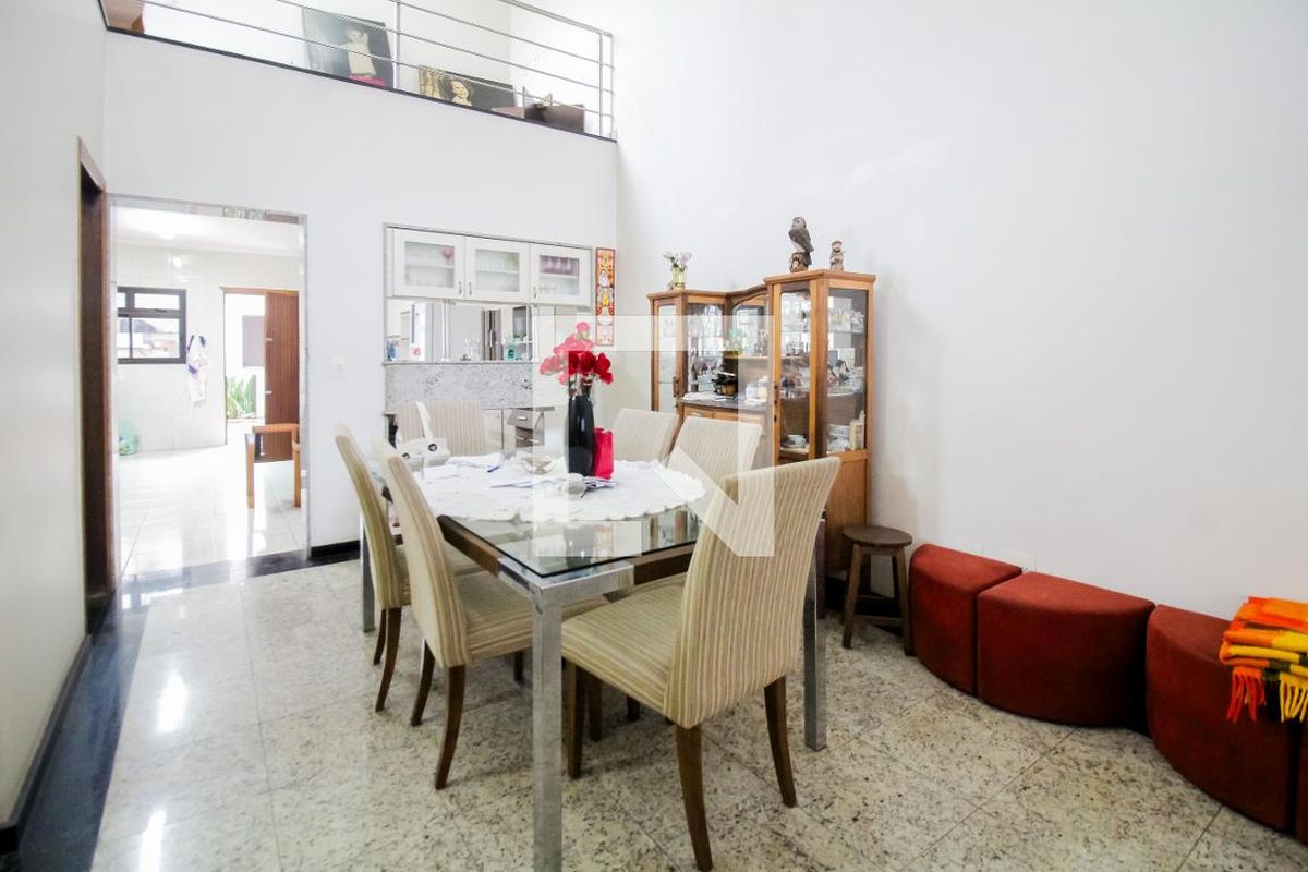 Casa, 4 quartos, 220 m² - Foto 7