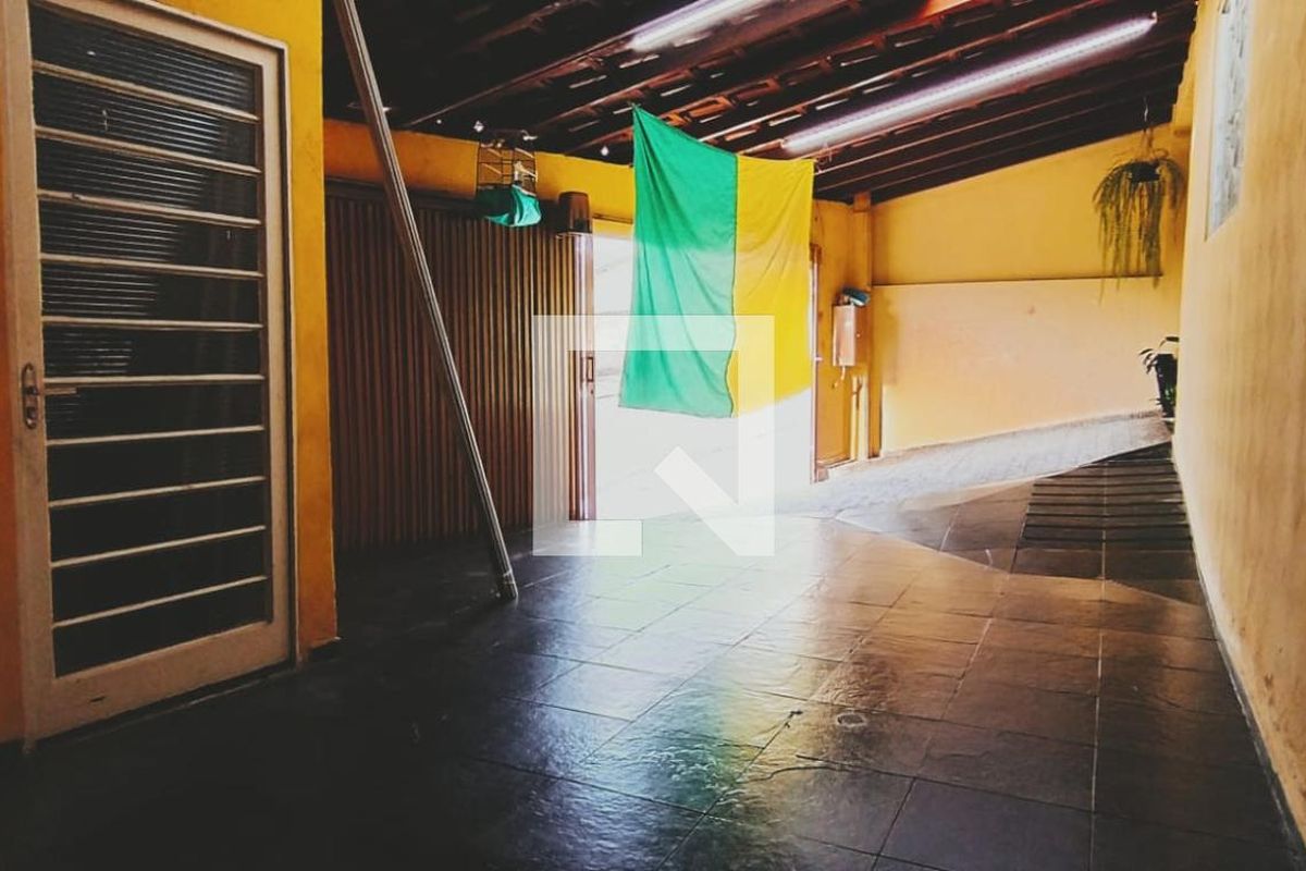Casa à Venda - Jardim Flamboyant, 3 Quartos,  132 m2 em , Campinas - sp | SoloBR