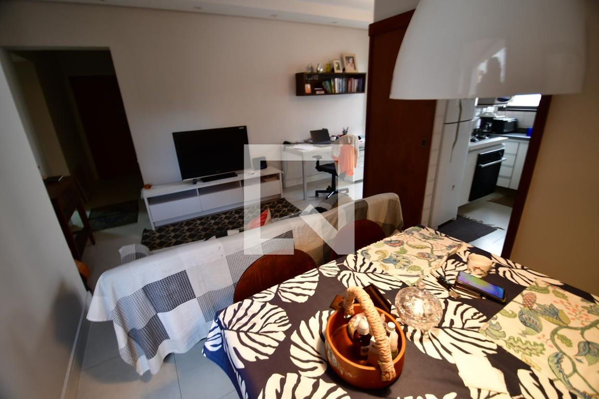 Apartamento à Venda - Cambuí, 1 Quarto,  65 m2 em , Campinas - sp | SoloBR