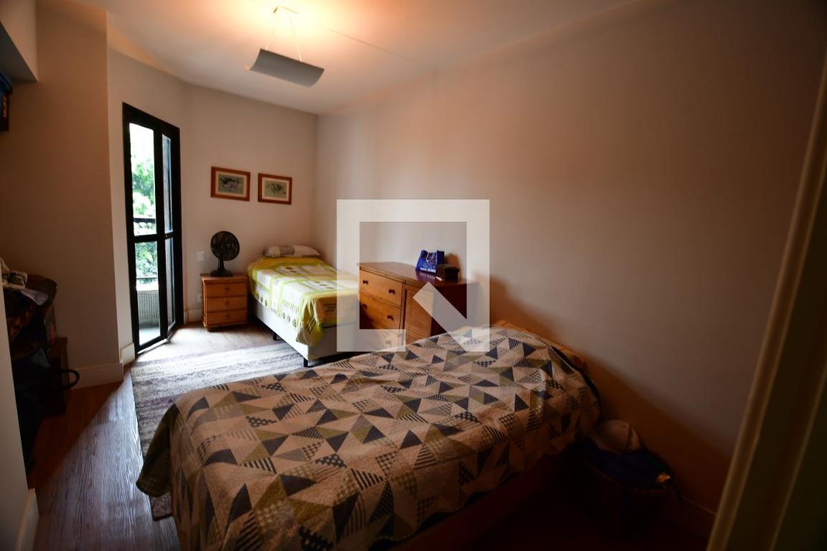 Apartamento à Venda - Cambuí, 1 Quarto,  65 m2 em , Campinas - sp | SoloBR