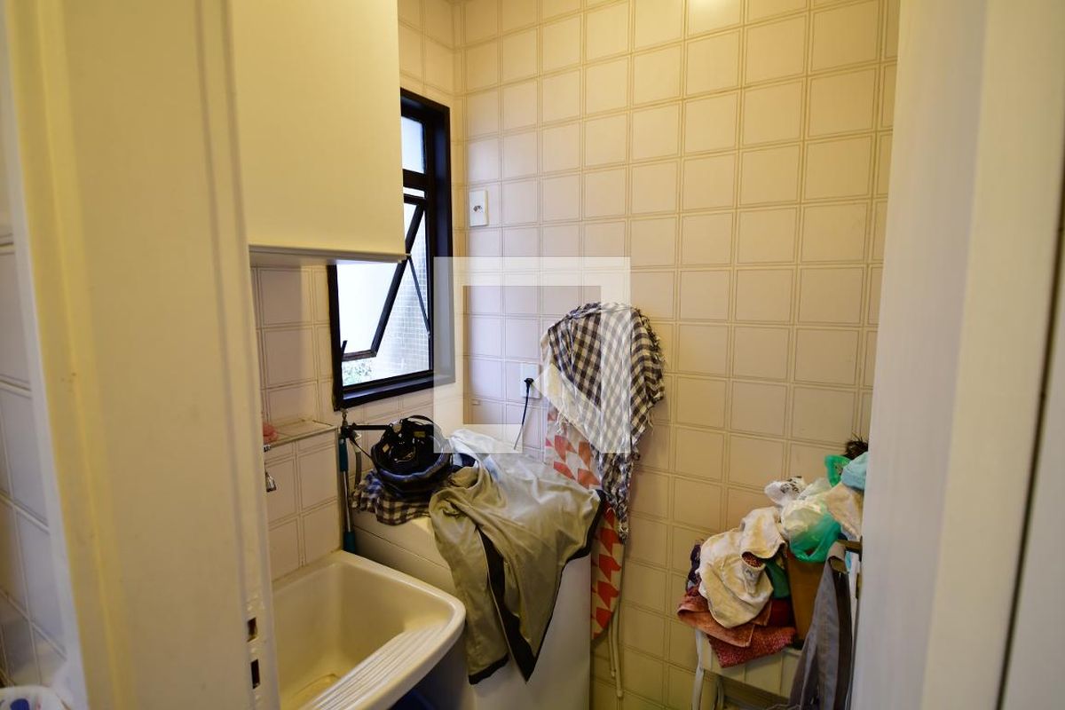 Apartamento à Venda - Cambuí, 1 Quarto,  65 m2 em , Campinas - sp | SoloBR