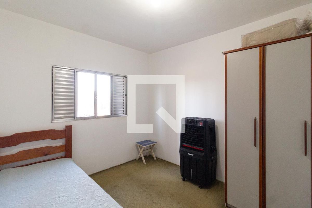 Casa, 3 quartos, 250 m² - Foto 11