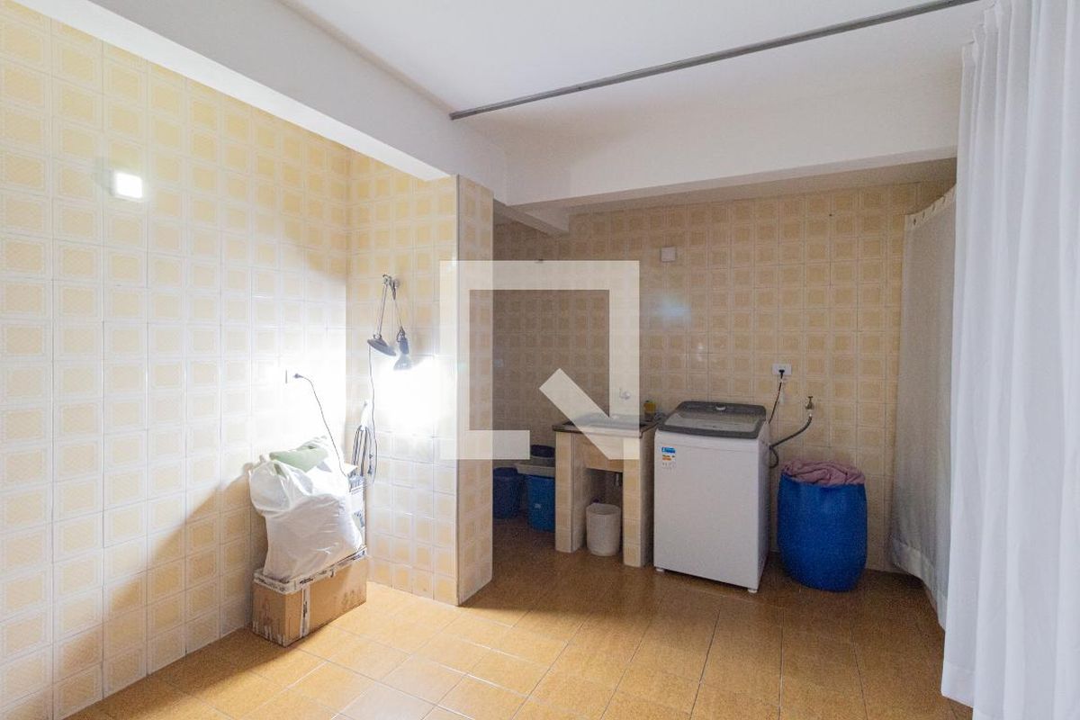 Casa, 3 quartos, 250 m² - Foto 23
