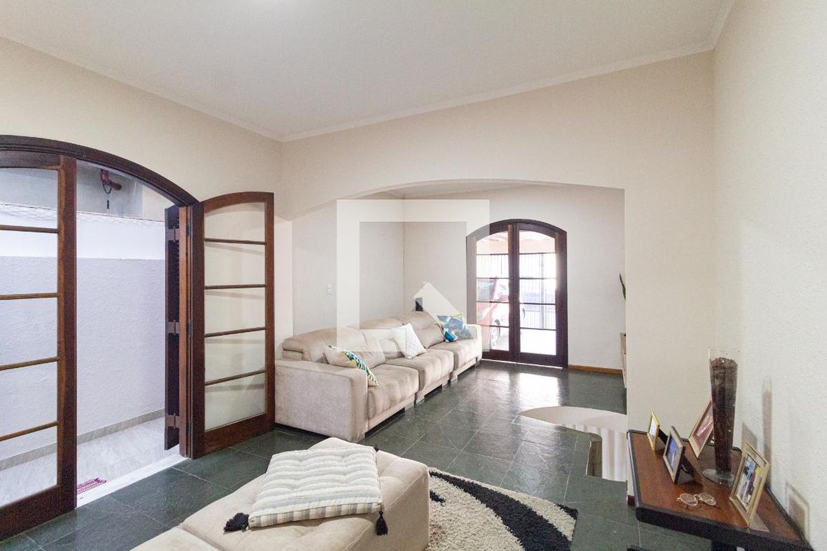 Casa, 3 quartos, 250 m² - Foto 1
