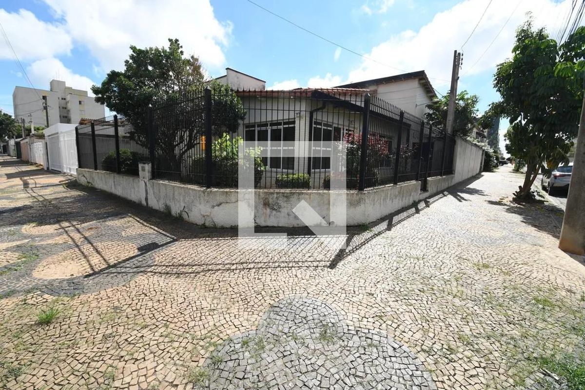 Casa à Venda - Taquaral, 3 Quartos,  230 m2 em , Campinas - sp | SoloBR