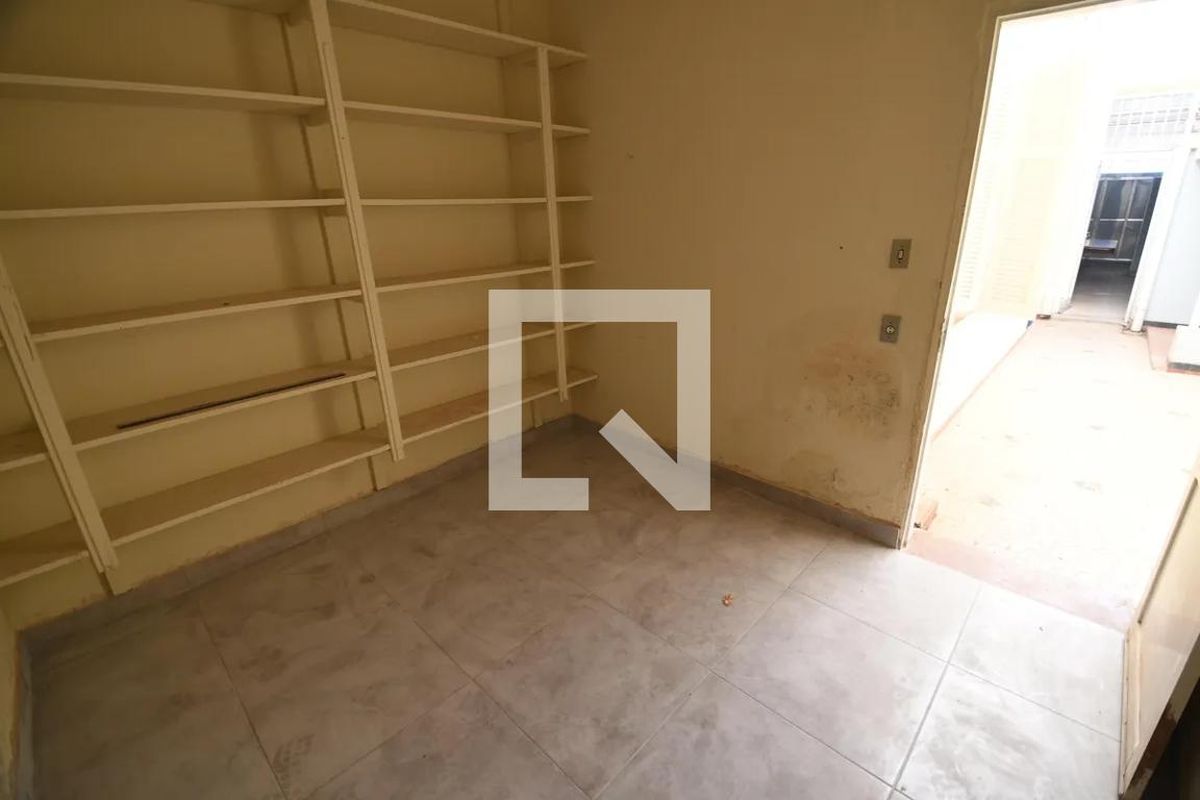 Casa à Venda - Taquaral, 3 Quartos,  230 m2 em , Campinas - sp | SoloBR