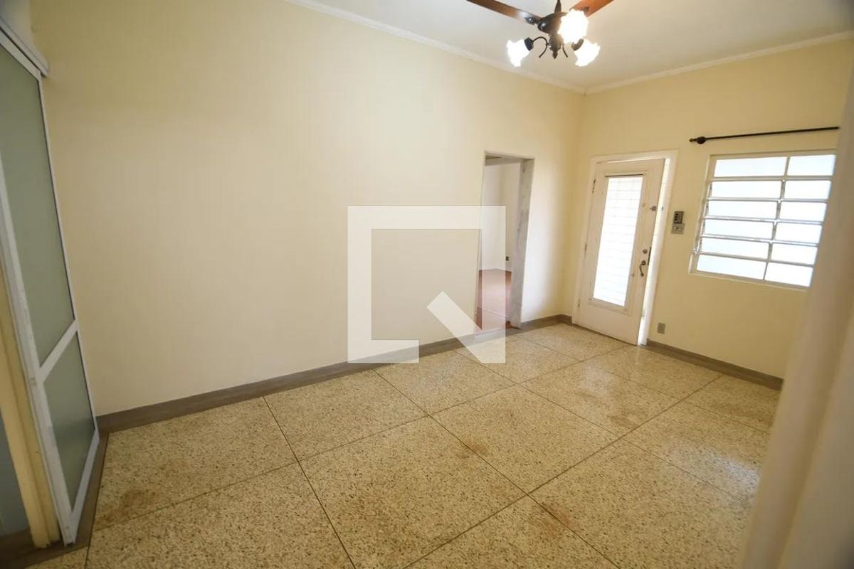 Casa à Venda - Taquaral, 3 Quartos,  230 m2 em , Campinas - sp | SoloBR