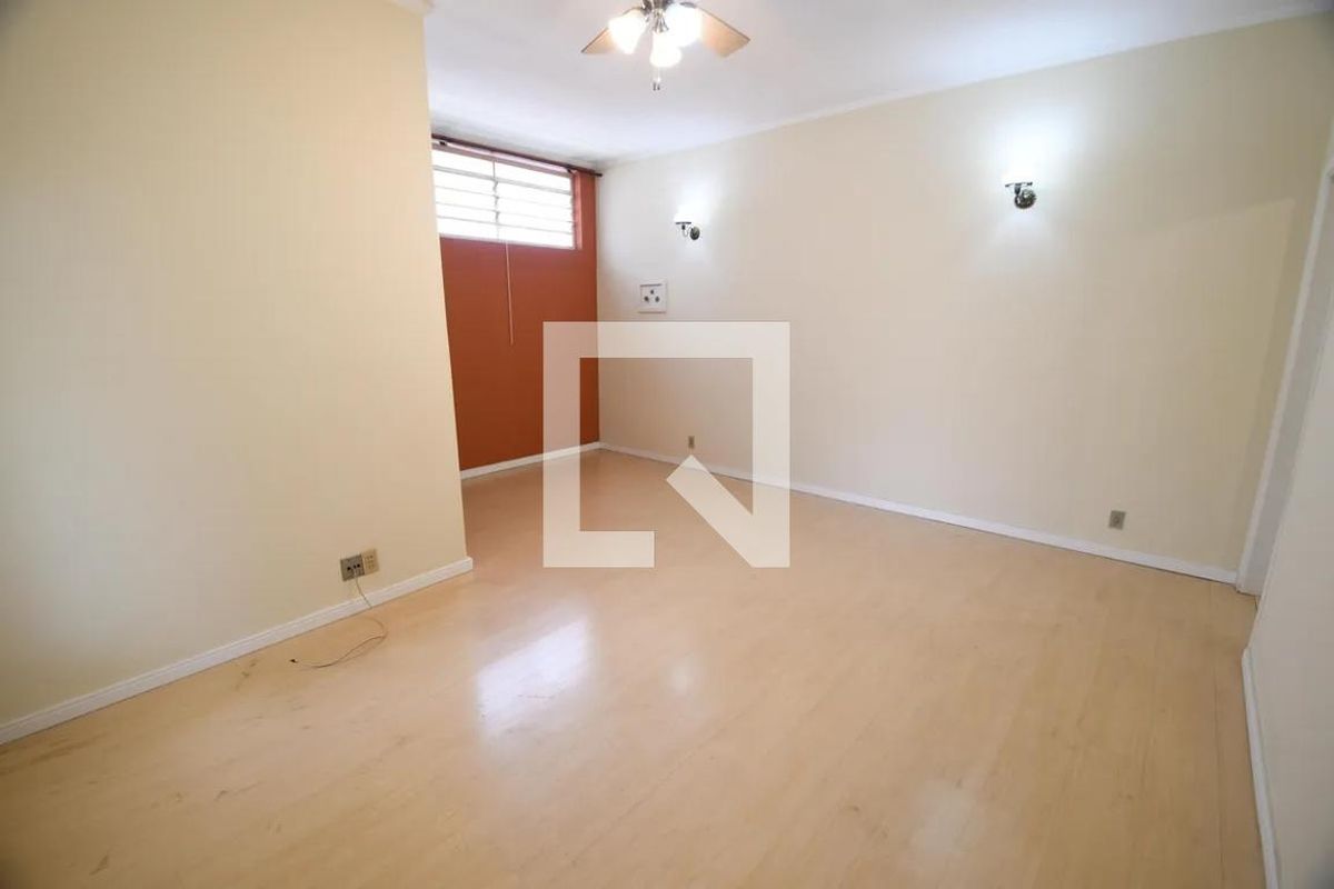 Casa à Venda - Taquaral, 3 Quartos,  230 m2 em , Campinas - sp | SoloBR