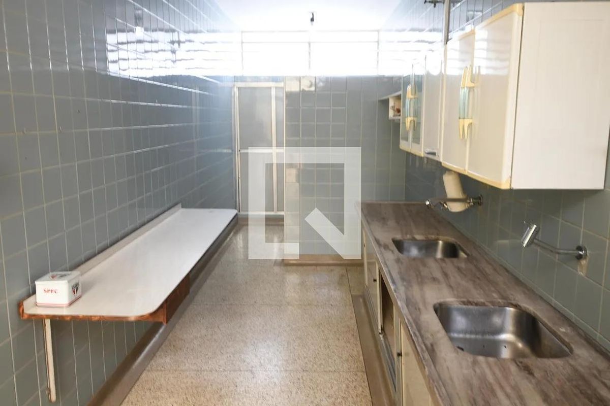 Casa à Venda - Taquaral, 3 Quartos,  230 m2 em , Campinas - sp | SoloBR