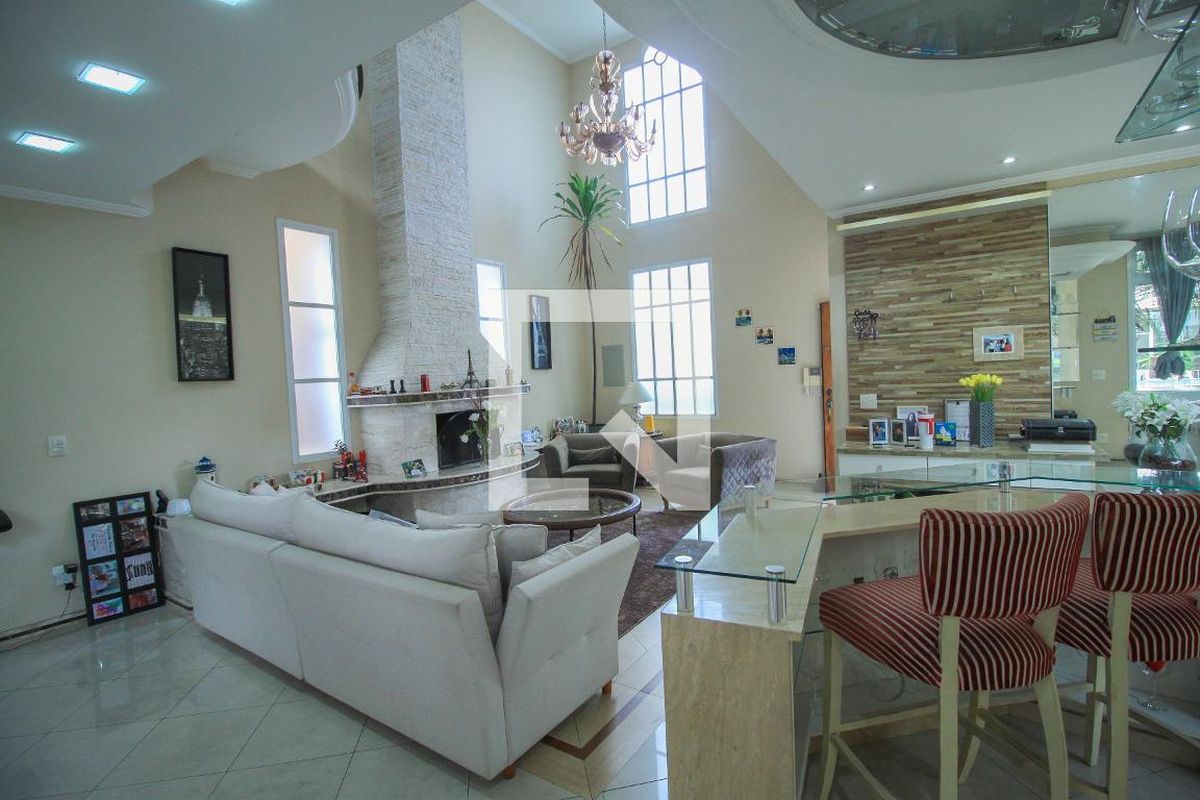 Casa, 4 quartos, 358 m² - Foto 1