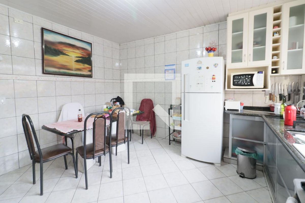 Casa, 3 quartos, 261 m² - Foto 4