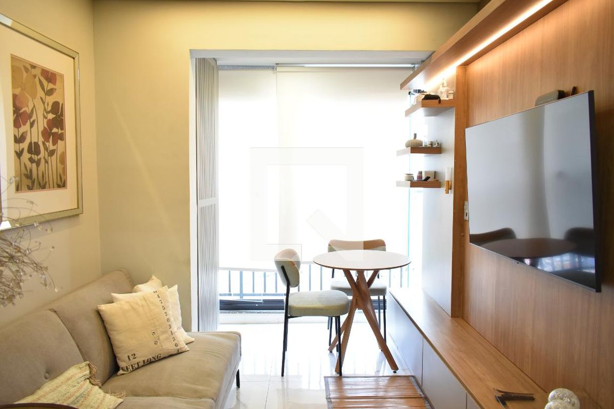 Apartamento, 1 quarto, 29 m² - Foto 2