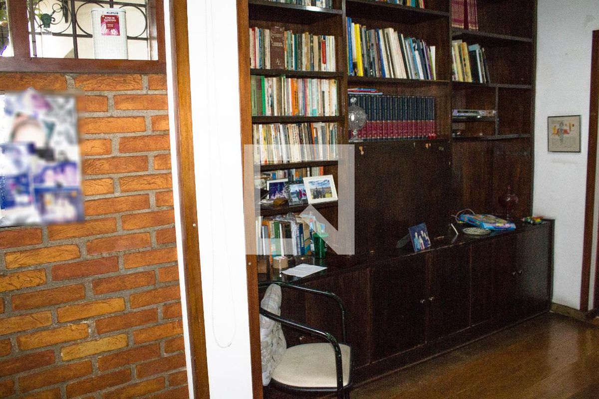 Casa, 6 quartos, 158 m² - Foto 13