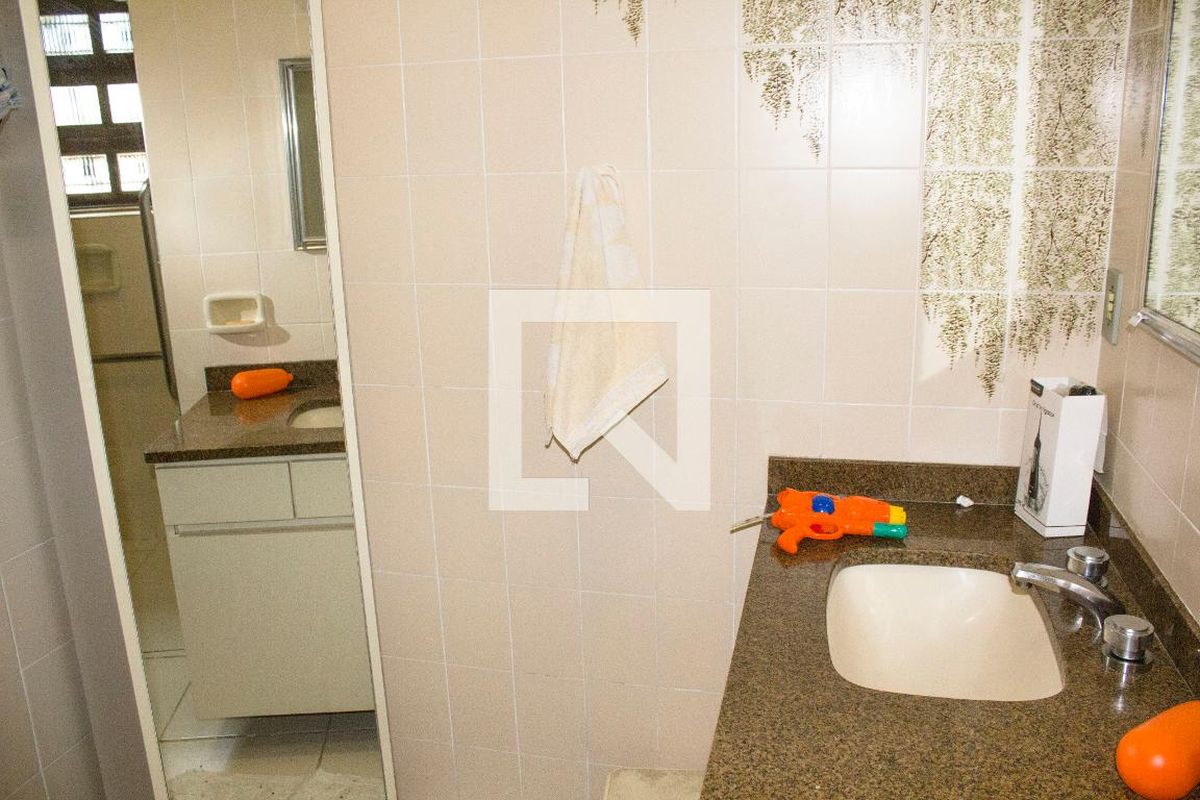 Casa, 6 quartos, 158 m² - Foto 16