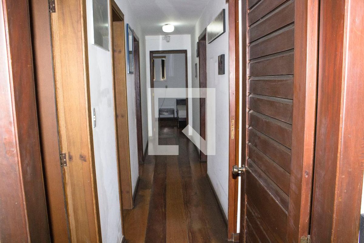Casa, 6 quartos, 158 m² - Foto 36